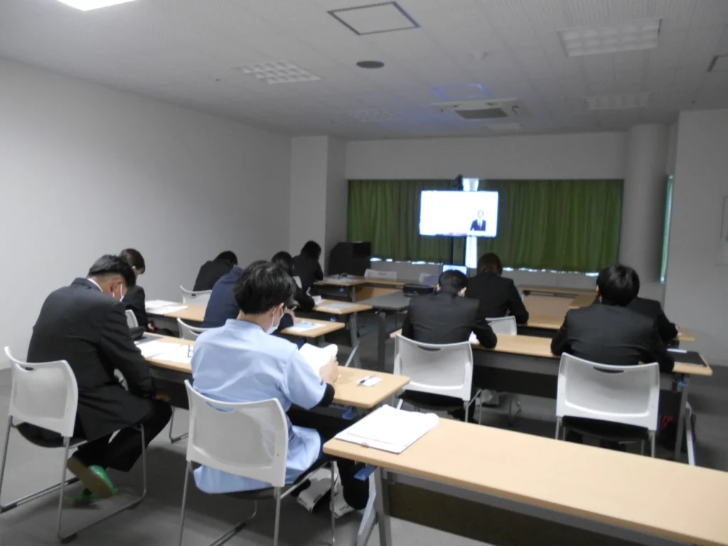 令和8年度 入社式及び新任職員研修を行いました① - 医療法人敬愛会 大塚病院